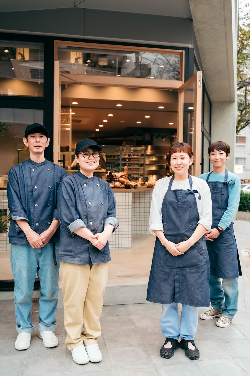 seven_uniform's tweet image. サブカルチャーの聖地、 #中野 にオープンした、伝統的フランスの製造方法と日本食材を融合する話題の #ベーカリー 「 #algorithm （ #アルゴリズム ）」。無機物と有機物の融合から生まれる新しい世界観。求めていたのは既成概念を覆すユニフォーム。 seven-press.com/report/staffre… #Bakery #bread #パン