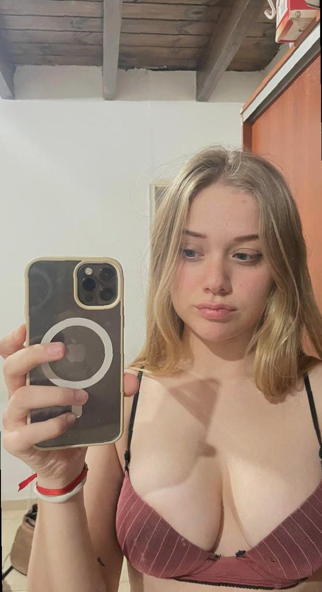 Bottomqo_R's tweet image. he liked my pic and now my brain is a conspiracy podcast