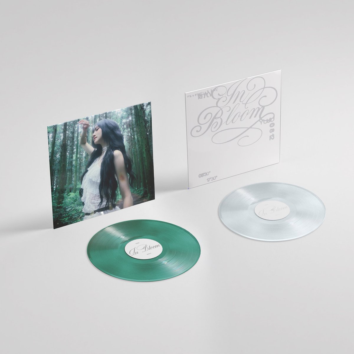 redslippers_ent's tweet image. 유주 (YUJU) 3rd Mini Album

𝑰𝒏 𝑩𝒍𝒐𝒐𝒎 

LP PRE-ORDER

Clear Green / Clear White 

✰ ꜱᴀʟᴇꜱ ᴘᴇʀɪᴏᴅ 
2025.11.27(THU) 3PM KST - 2025.12.07(SUN) 11:59PM KST 

✰ ɪɴᴄʟᴜᴅᴇꜱ
01. Album Jacket - 1ea / 315x315x5mm
02. Transparent Vinyl - 1ea / 300x300mm
03. Postcard -…