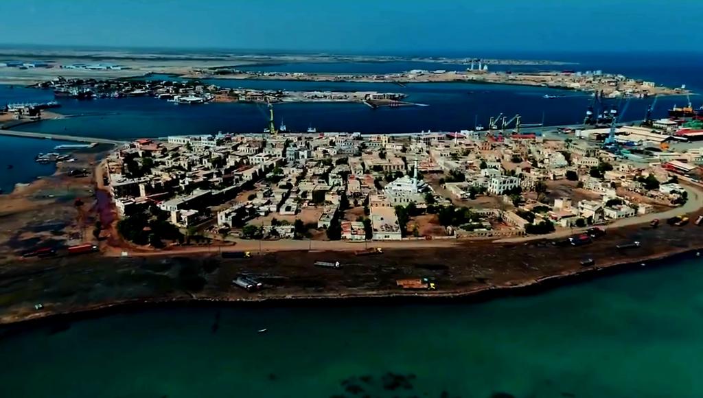 thedrosg1's tweet photo. The Port City of #Massawa #Eritrea #RedSea is not only extremely hot, but also loaded with ancient histories and tangible findings, including The first #mosque in #Africa; the Mosque of the Companions (Masjid aṣ-Ṣaḥābah) dating from the early #7thCentury CE. https://t.co/rPpLkXgYLJ