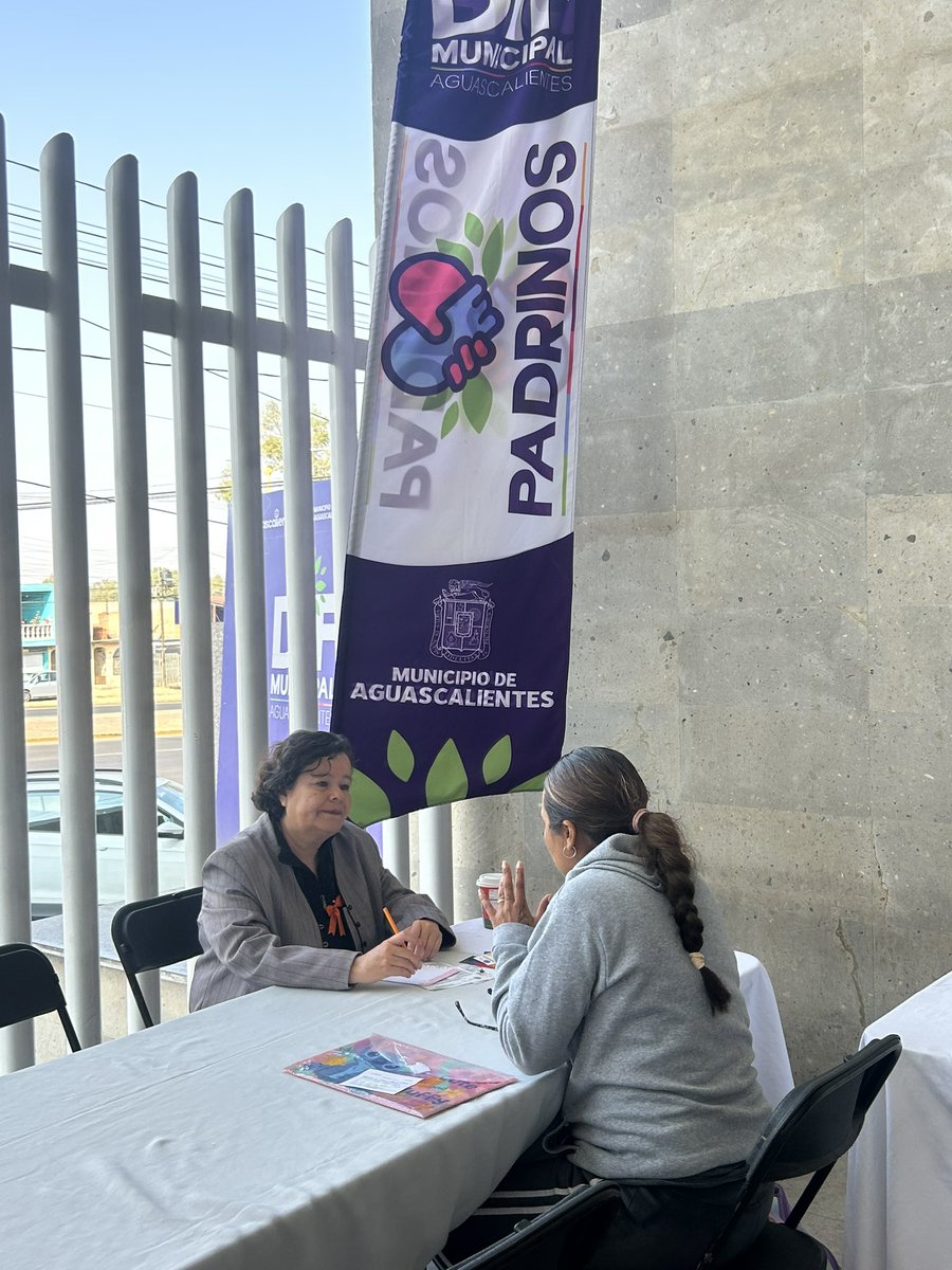 MabelHaro10's tweet photo. En el marco de la eliminación de la violencia, Centro de justicia para mujeres y DIF Municipal realizaron una “JORNADA DE INCLUSIÓN Y APOYOS INTEGRALES Y A SUS HIJAS E HIJOS” dirigida a mujeres, sus hijas e hijos, así como a adultas mayores y personas con alguna discapacidad. https://t.co/1szb2Yln7R