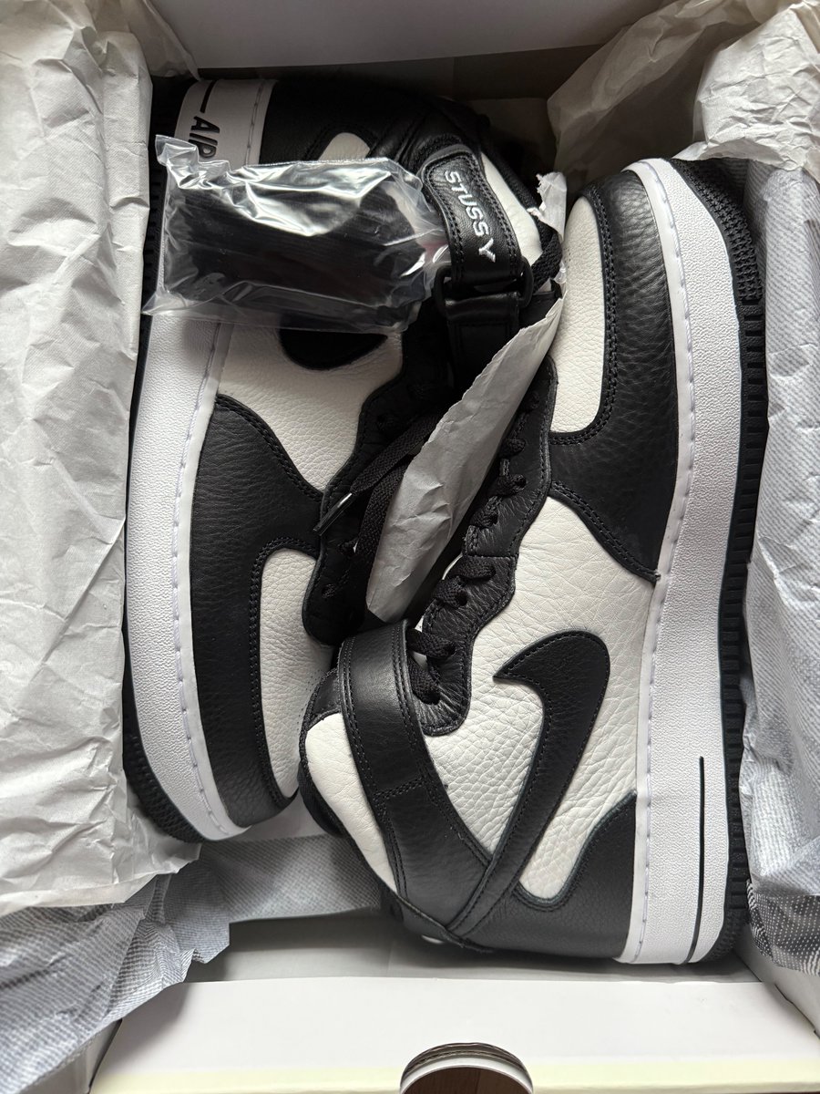 DblocDunks's tweet photo. Air Force 1 Mid Stussy
Brand New
Size 12
$95 Shipped

RP's Appreciated
DM OR Comment To Claim https://t.co/uRPp5mJEFc