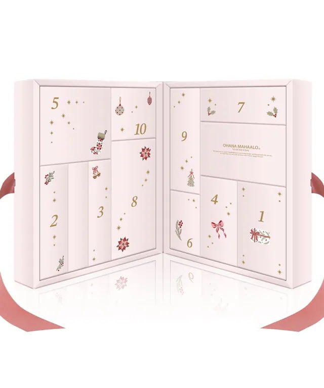 『オハナ・マハロ』ブランド初となるアドベントカレンダー
可愛らしいピンク色の本を開くと、中には心ときめくボックスが。
オハナ・マハロの人気定番アイテムはもちろん、このアドベントカレンダーでしか手に入らない限定アイテムなど特別なギフトが詰まっています。

store.world.co.jp/brand/itsdemo/…