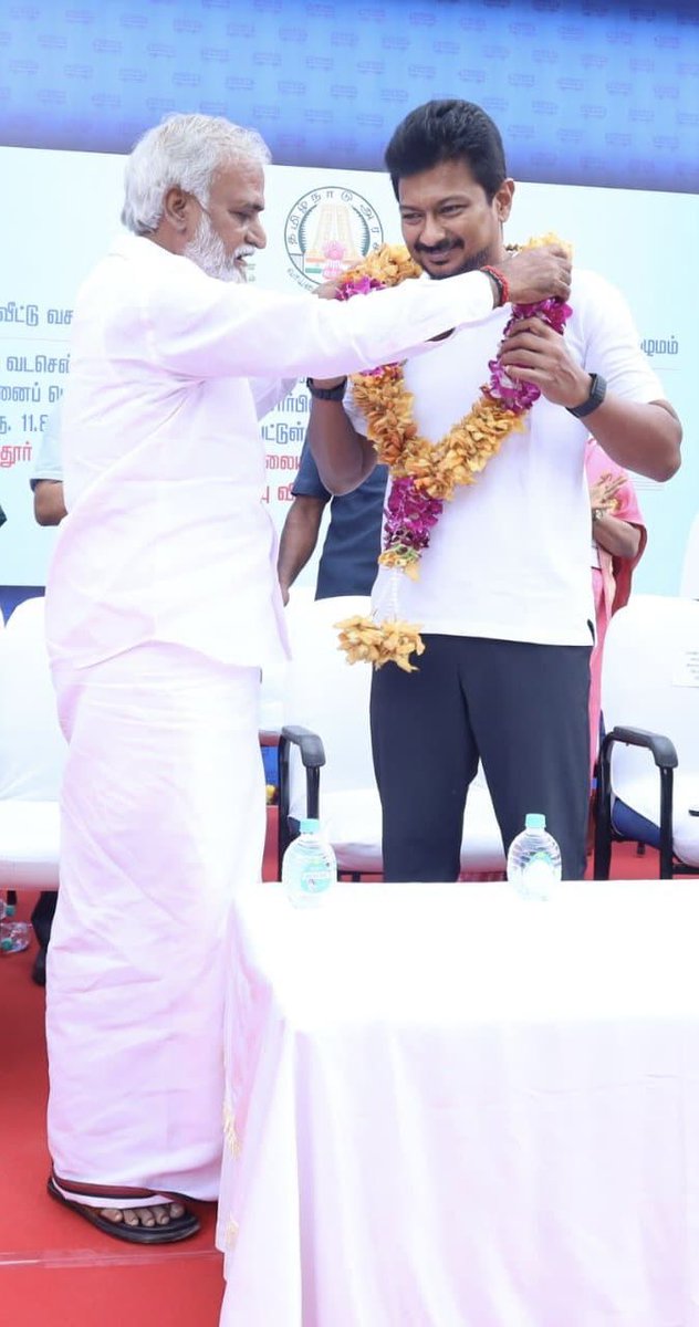 PKSekarbabu's tweet image. உதயத்தால் எல்லாம் விடியும்!
கழகத்தால் எதுவும் முடியும்!!

நவம்பர் 27-ல் பிறந்தநாள் காணும் கழக இளைஞரணி செயலாளர் - மாண்புமிகு துணை முதலமைச்சர் திரு. @Udhaystalin அவர்களுக்கு இதயம் கனிந்த பிறந்தநாள் வாழ்த்து தெரிவித்து மகிழ்கிறேன். (1/2)