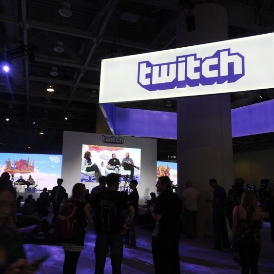 Nopalito_X's tweet photo. #Au_QxJk 
Lo que inició como una broma y un reto personal para su crecimiento en Twitch, se volvió la mejor aventura de amor que ambos pudieron experimentar.

Aún si ambos pertenecían a diferentes mundos artísticos. https://t.co/lSfb08fX1z
