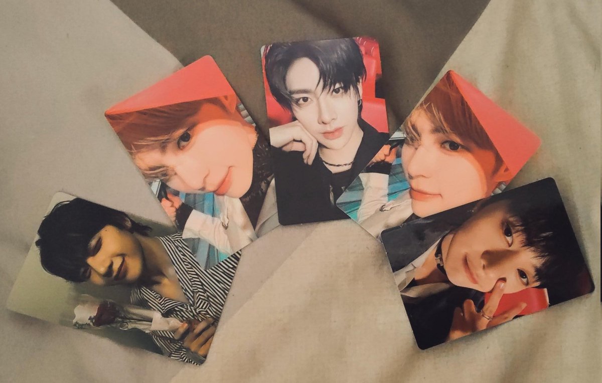 chenlesversion's tweet image. my recent zb1 pulls :)