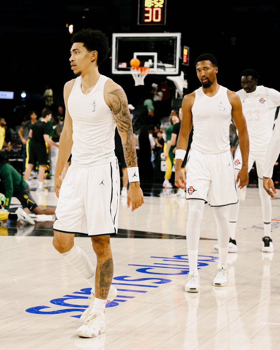 mesa_aztecs's tweet image. going classic for our final game @Players_Era 🔴⚫️

#GoAztecs