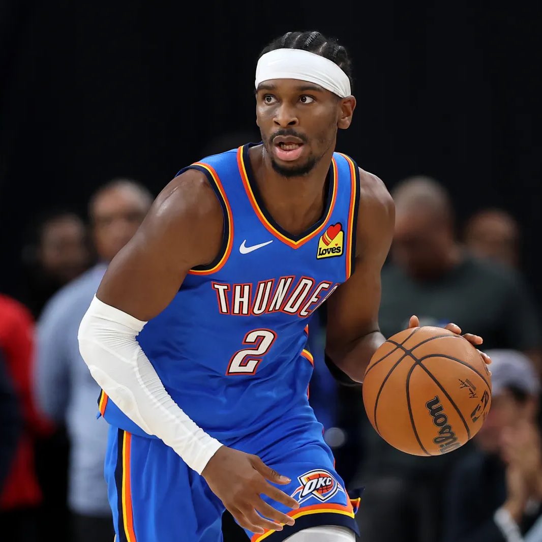 LegionHoops's tweet image. SGA TONIGHT:

40 POINTS
6 REBOUNDS
6 ASSISTS
3 STEALS
12/19 FG

MVP.