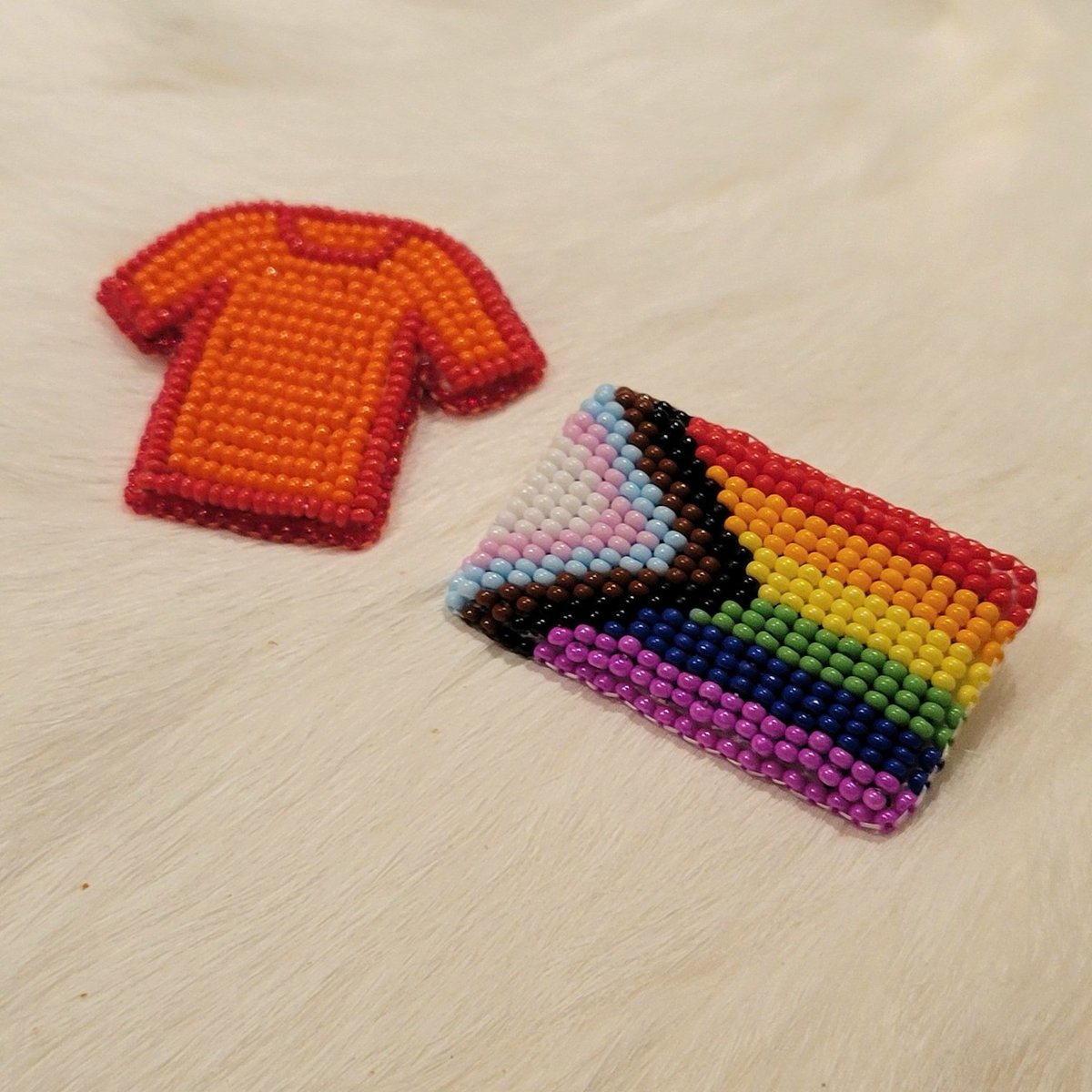 MkWhess's tweet image. This yellow lighting isn&apos;t the best, but I love how these pins came out 💗