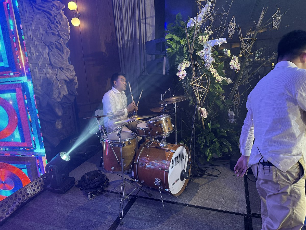 korde_band's tweet photo. SEDA Hotel Christmas Tree Lightning 2025
11.26.25

We extends our heartfelt thanks to Seda for having us at your Christmas Lighting Ceremony last night. It was an honor to be part of such a beautiful and meaningful event.

#korde #kordegigs #davaoband #kordeband #fullband https://t.co/b1gSkDbS1O