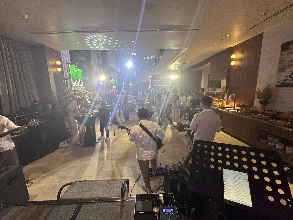 korde_band's tweet photo. SEDA Hotel Christmas Tree Lightning 2025
11.26.25

We extends our heartfelt thanks to Seda for having us at your Christmas Lighting Ceremony last night. It was an honor to be part of such a beautiful and meaningful event.

#korde #kordegigs #davaoband #kordeband #fullband https://t.co/b1gSkDbS1O