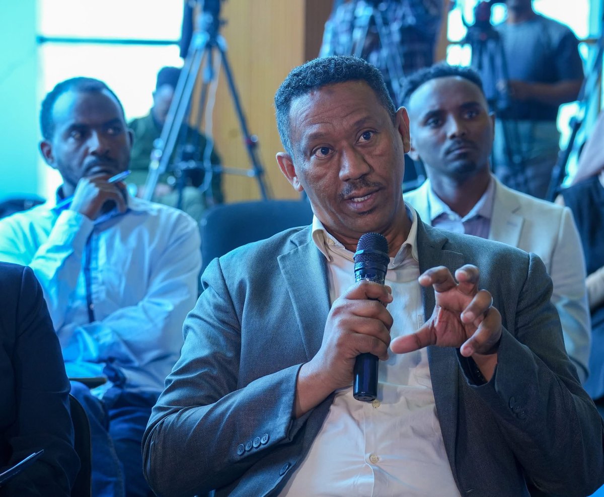 MFAEthiopia's tweet image. The Spokesperson of the Ministry of Foreign Affairs, Ambassador @AmbNebiatG, delivered today a press briefing highlighting #Ethiopia’s recent diplomatic engagements, as well as key regional and international developments.

He noted that the past two weeks have been marked by…