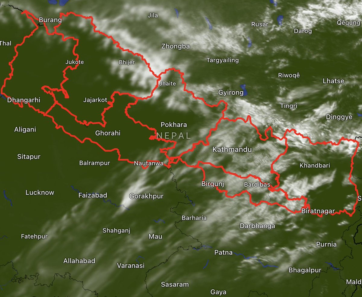 The current cloud in #Nepal is at 8-9 km height. The saturation layer observed from Patna sounding this morning and cloud👇