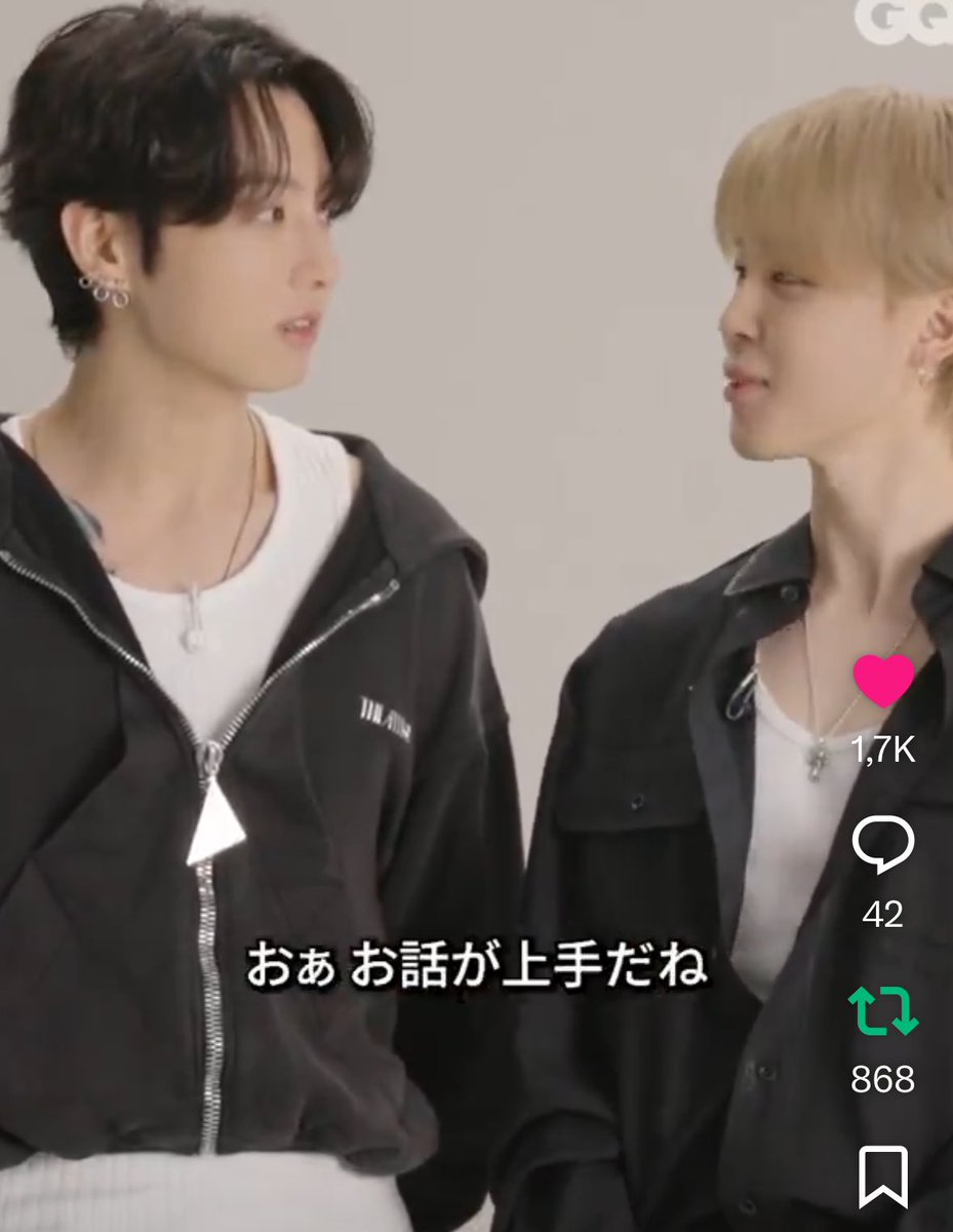 Jmnblossoms's tweet image. the size difference is size differencing again