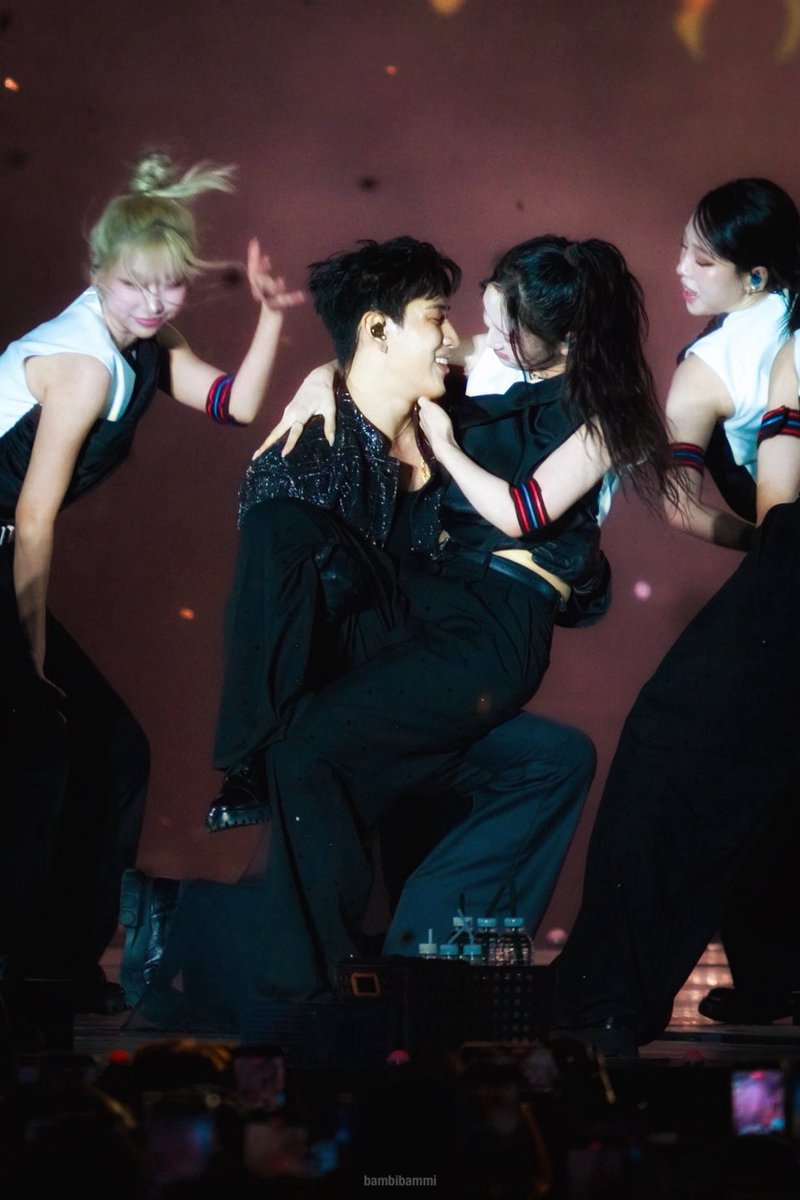 bambibammi97's tweet image. 251122 BamBam Hometown Concert DAY 1

#BamBamHOMETOWNConcertDay1
#BamBam_Concert_HOMETOWN
@BamBam1A #BamBam #뱀뱀