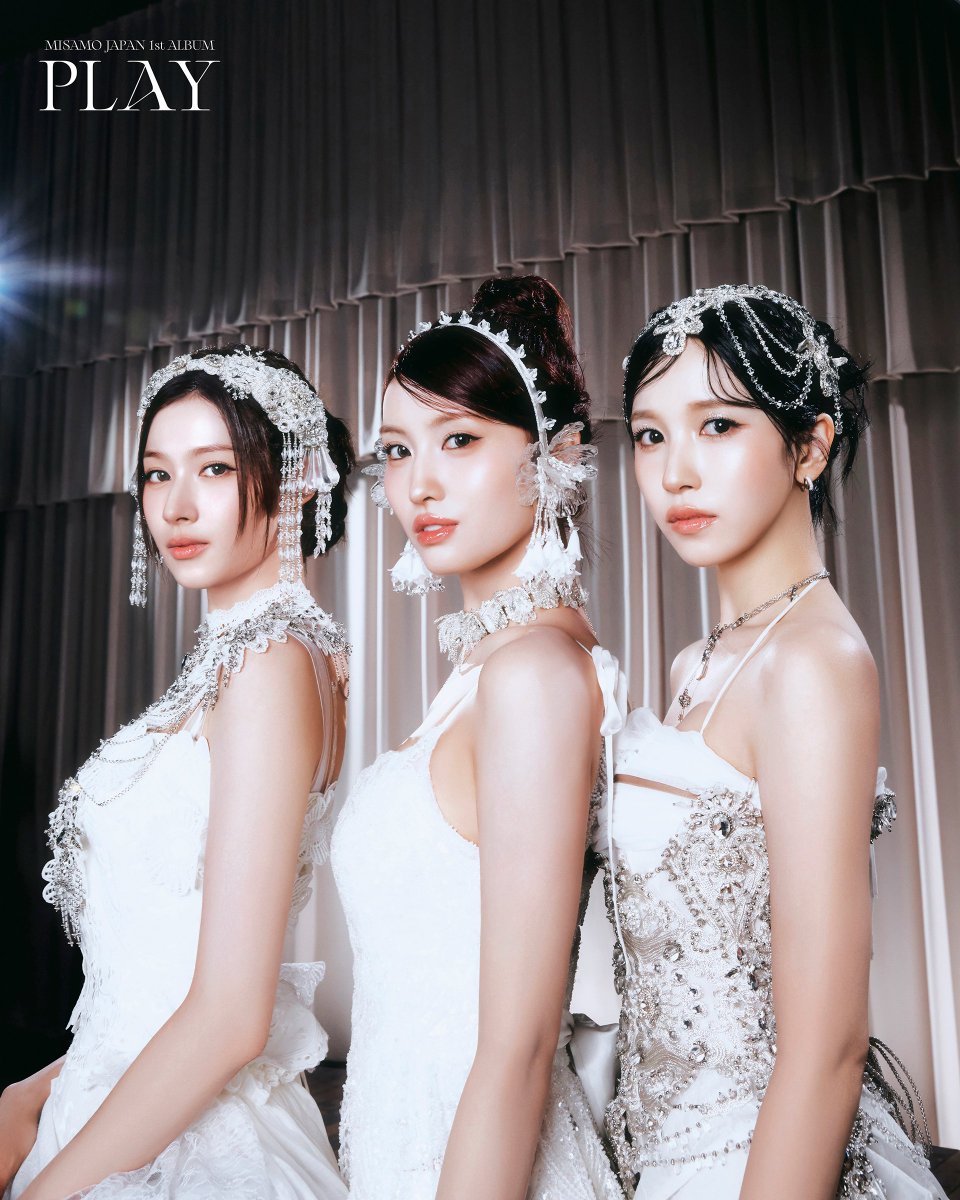 JYPETWICE_JAPAN's tweet image. MISAMO JAPAN 1st ALBUM『PLAY』

────⊹⊱✦⊰⊹────
              𝐌𝐈𝐒𝐀𝐌𝐎
────⊹⊱✦⊰⊹────

#MISAMO
#MINA #SANA #MOMO
#PLAY #MISAMO_PLAY
