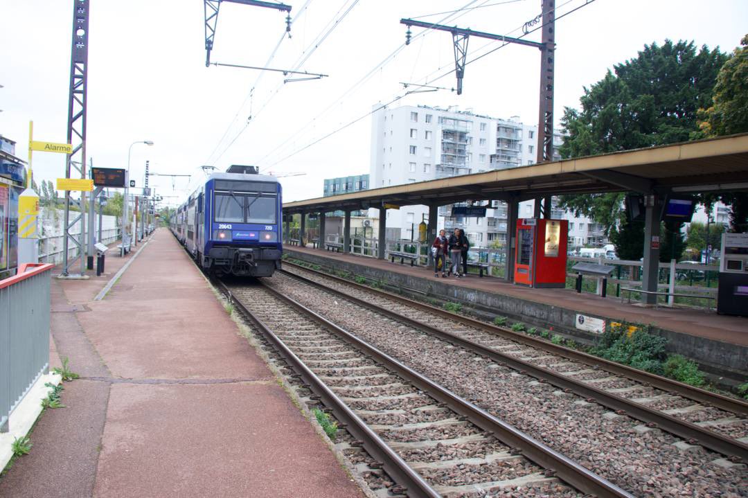 🚨 ALERTE INFO 🚨

La fille du vice-consul du MAROC a été victime d’un vol avec violence à Ris-Orangis dans le RER D. Son pendentif a été dérobé. (Le Parisien)