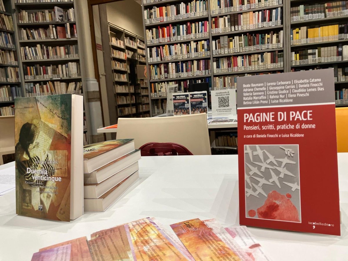 Ieri alla Biblioteca Alliaudi a Pinerolo è stato presentato “Pagine di Pace. Pensieri, scritti, pratiche di donne” (iacobellieditore) del Gruppo di Studio CLM.
Incontro a cura di “Donne contro ogni guerra” – Gruppo del Pinerolese. 
concorsolinguamadre.it/pagine-di-pace…