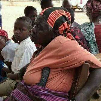 JaneRithe's tweet image. Kwanini kwenye ile orodha ya uharibifu hakuna idadi ya vituo vya kupiga kura vilivyoharibika @Mwigulu_Nchemba nakukumbusha tu sio kwa ubaya 😁😁😁