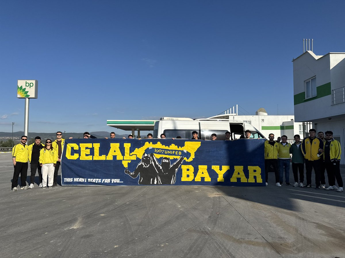 UFBcbu's tweet image. 1907 ÜNİFEB Celal Bayar Üniversitesi örgütlenmesi olarak Fenerbahçe - Ferencvaros karşılaşması için İstanbul yolundayız. #FenerbahçeninYolunda