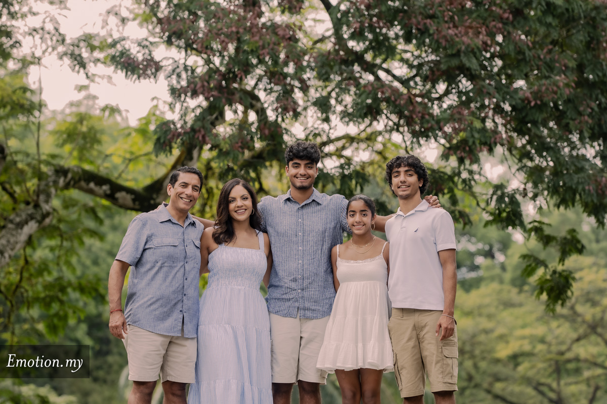 andylimdotcom's tweet image. #familyportrait #photography #family #portrait #emotioninpictures #andylim

View more at emotioninpictures.com