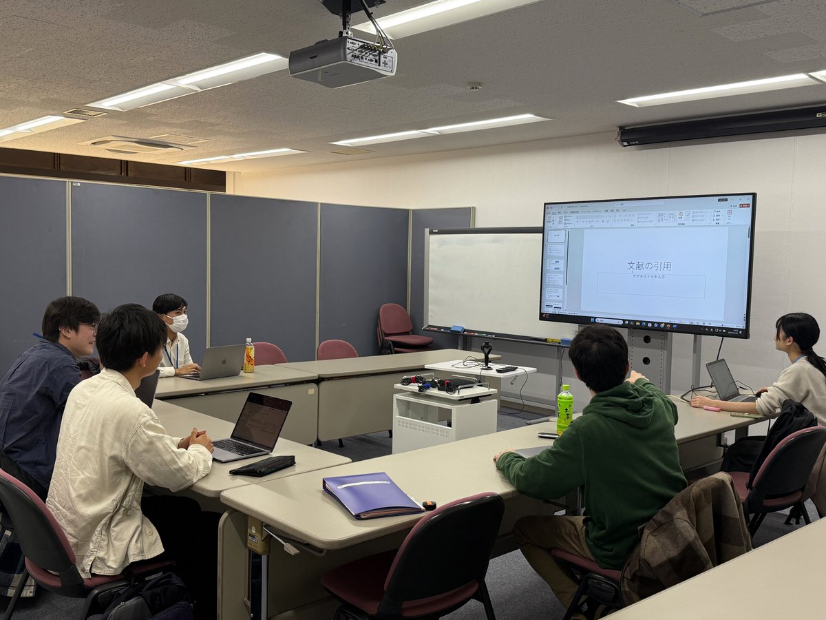 tsukubauniv_lib's tweet image. 12/12(金)「引用・参考文献の書き方ワークショップ」はただいま、鋭意準備中です。いろんな分野で学んでいるLAさんたちが、事前にお寄せいただいた質問を参考にしつつ、セミナー内容を真剣に練っています。参加申込、まだ間に合いますよ~。どうぞお楽しみに！tulips.tsukuba.ac.jp/lib/ja/informa…