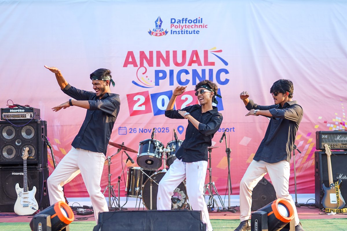 DaffodilPoly's tweet image. 🙌 ড্যাফোডিল পলিটেকনিকের শিক্ষার্থীদের স্বতঃস্ফূর্ত অংশগ্রহণে জাঁকজমকপূর্ণ আয়োজনের মধ্য দিয়ে সম্পন্ন হলো Annual Picnic 2025!

😉 পিকনিকে তোমার সেরা মুহূর্তগুলো শেয়ার করো কমেন্ট বক্সে!

#Daffodilpolytechnic #DiplomaEngineering #AnnualPicnic2025