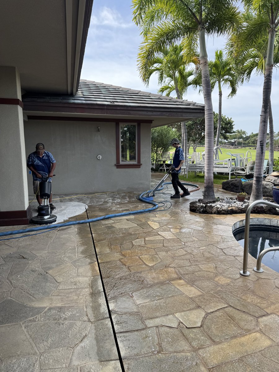 EdsCleaningHI's tweet photo. ✨ We're still deep cleaning this gorgeous flagstone, and just look at it shine! 😍 The beauty is unmatched after a good scrub. Can't wait to see the final result! 💦🌟 #TransformationTuesday #Flagstone #HomeImprovement #CleaningMagic #BigIsland #Hawaii #EdsCleaning https://t.co/iXY36XgK9H