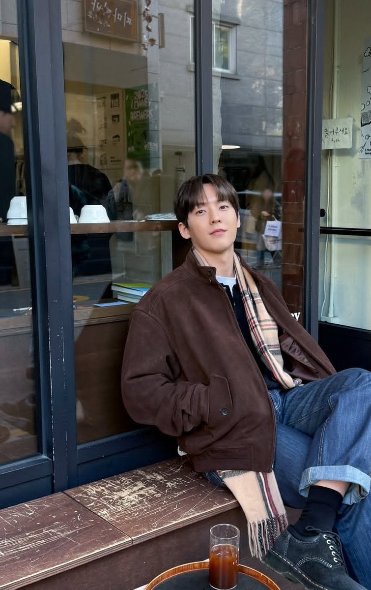 FashionistD's tweet image. Starting the day with these beautiful fall pics by #HUTA 😍