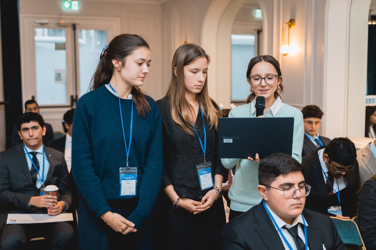 Associazione Diplomatici tweet media