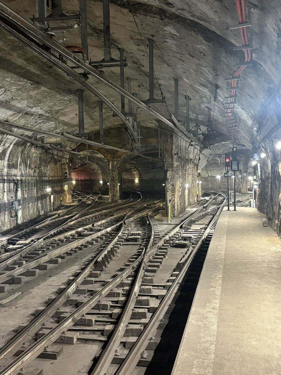 Zona Commutació Sud… on sóc?

#metro #metrobarcelona #metronautas #tmb #100anysmetrobarcelona