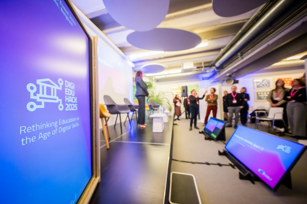 DigiEduHack's tweet image. Missed it live? The #DigiEduHack Main Stage 2025 event is now available to watch on Youtube! 

💡 Catch the insights and the stories of a global community rethinking education in the age of digital skills.

Watch here: youtube.com/live/Hh7Bwzby4…
#DigiEduHack #DigiEduHack2025