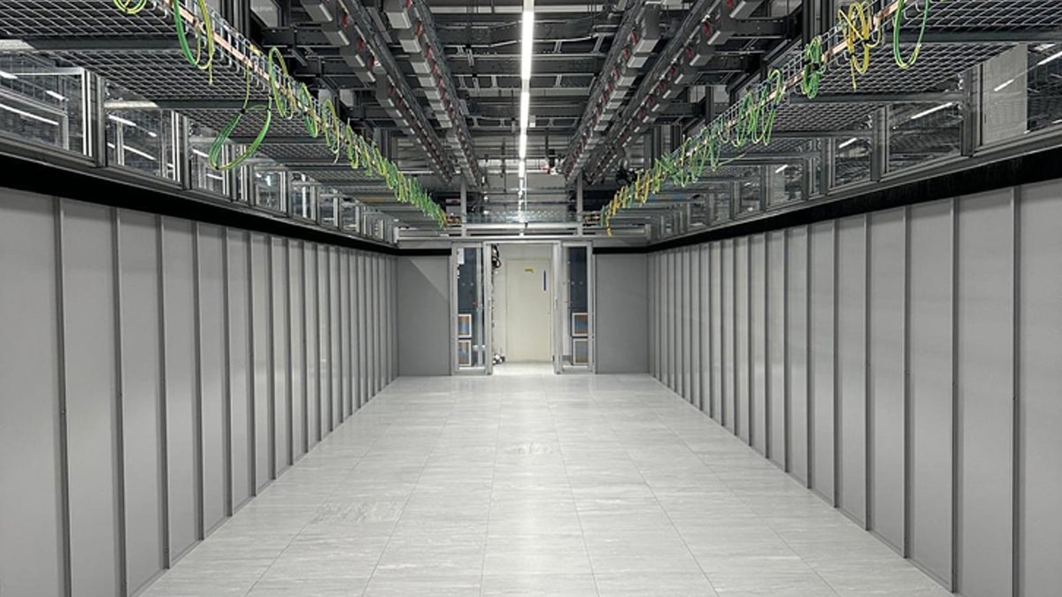 .<a href="/iberdrola/">Iberdrola</a> has created a new joint venture, Echelon Iberdrola Digital Infra, alongside Echelon Data Centres, which will invest more than €2 billion in large-scale data centre developments across Spain. 

Read more: ow.ly/Ozyp50Xyway