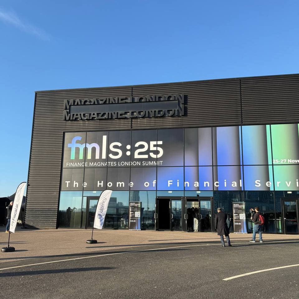 Darwinexchange's tweet image. Fantastic day at @financemagnates yesterday!

We were part of an interesting panel discussion hosted by @investingLive_ about the future of AI in trading and what traders really want.

Great conversations and plenty of chances to talk about what we’re doing at Darwinex.