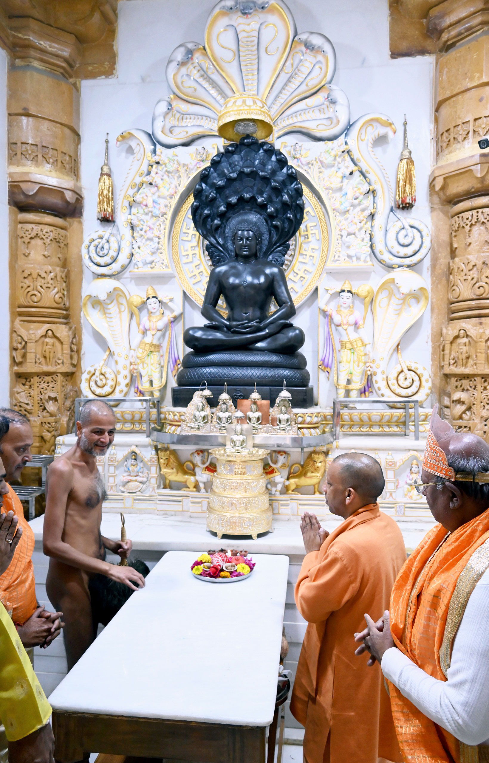गाजियाबाद में पार्श्वनाथ गुफा मंदिर का उद्घाटन, सीएम योगी बोले- नई ऊंचाई पाना है तो अध्यात्म अपनाएं