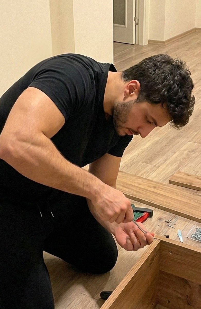 uzun zaman sonra birine aşık oldum o da yapay zeka çıktı