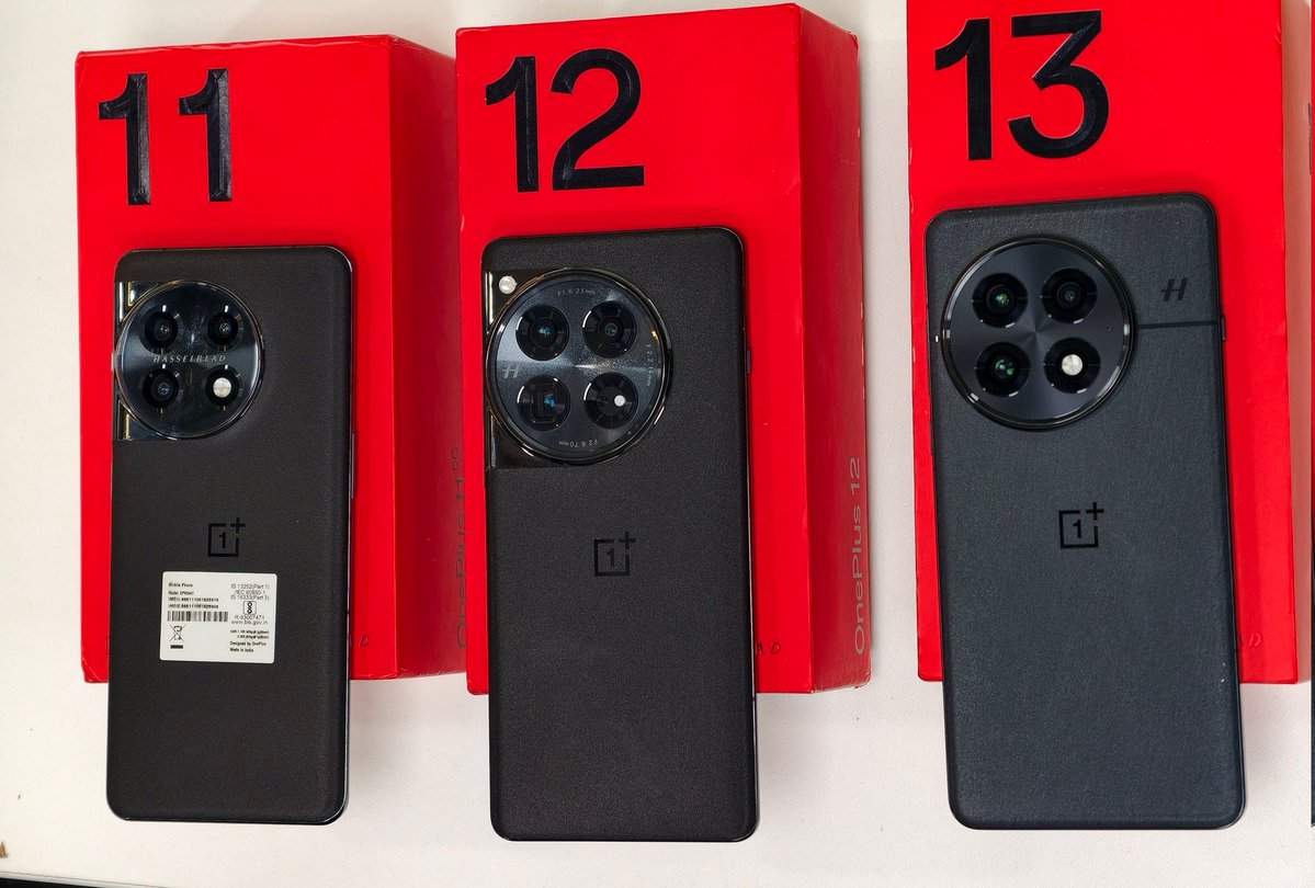 Trolling_isart's tweet image. OnePlus 12 Camera module still looks better than others