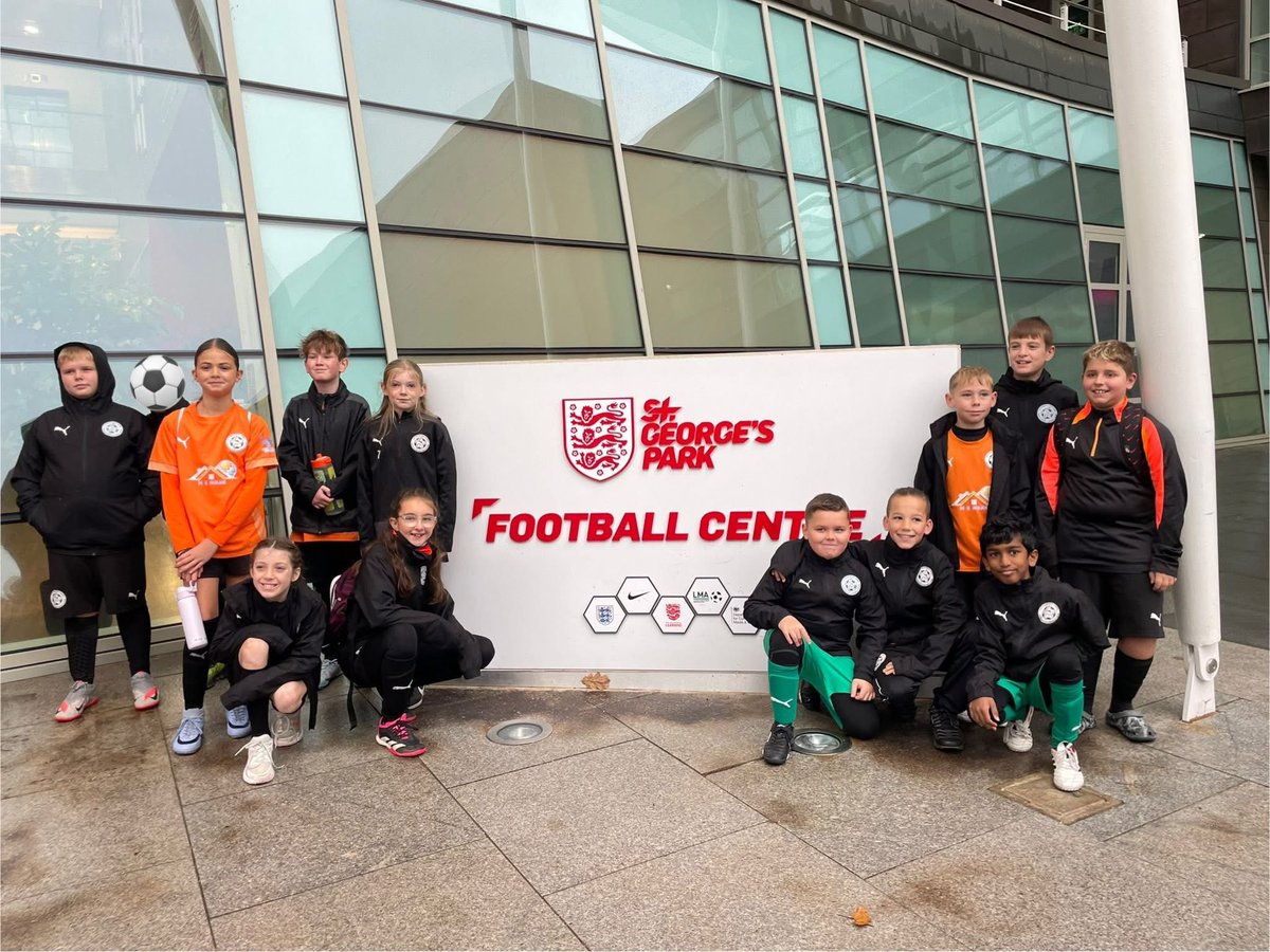 What an unforgettable Saturday for our U10s and U11s! 🧡 Last weekend, both teams spent the day at St George’s Park, touring the world-class facilities and taking part in the Play Like the Pride experience. They trained like pros and made memories that will last a lifetime! ⚽