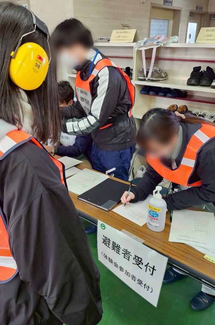 iwate_pu_from's tweet image. 地域住民の皆さまと一緒に、避難所開設時の行動をより具体的にイメージできる貴重な機会となりました！

#岩手県立大学FROM