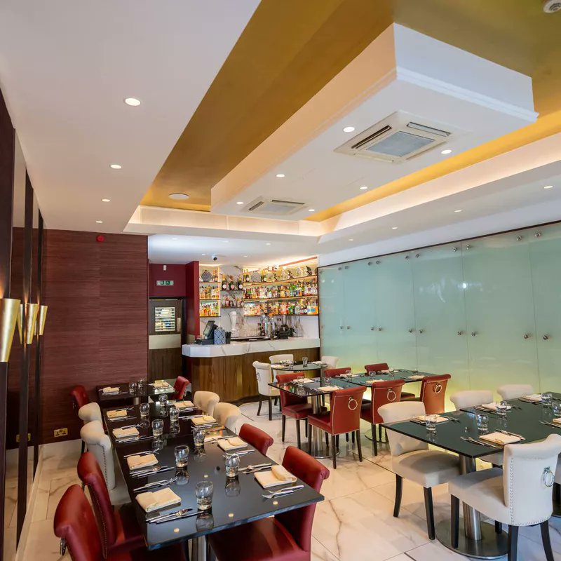 A rasmalai that would make any nani jealous <a href="/_Madhus/">Madhus Restaurant</a> 

#Southall 

New: guide.michelin.com/gb/en/greater-…