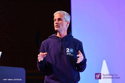 symfonycon's tweet image. 🎉 The moment is HERE: Fabien Potencier (@fabpot) is kicking off the #SymfonyCon Amsterdam 2025 keynote!!
He’s opening the conference and celebrating 20 years of Symfony — two decades of innovation, community, and world-class PHP! 💜✨

#Symfony #Keynote #20YearsOfSymfony