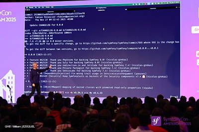 symfonycon's tweet image. 🎉 The moment is HERE: Fabien Potencier (@fabpot) is kicking off the #SymfonyCon Amsterdam 2025 keynote!!
He’s opening the conference and celebrating 20 years of Symfony — two decades of innovation, community, and world-class PHP! 💜✨

#Symfony #Keynote #20YearsOfSymfony