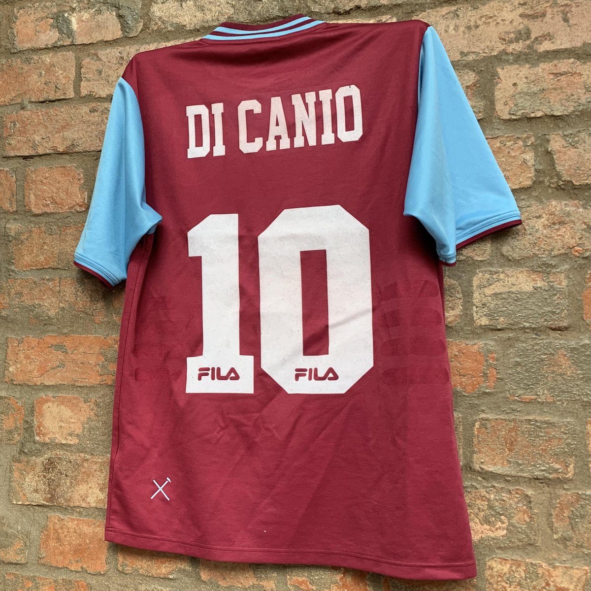 Show off your favourite shirts...
Here's one of mine...
