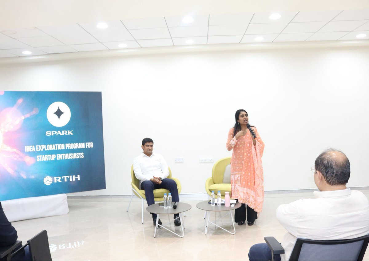 RTIH_AP's tweet image. RTIH launches SPARK! Our flagship 3-day bootcamp guides early-stage innovators in turning ideas into viable concepts.

Over 100 participants joined today! Inaugurated by Shri @SKondapalliOffl,Hon’ble Minister for MSME, Andhra Pradesh. 

Our CEO Smt. @DhatriReddyP,IAS –…