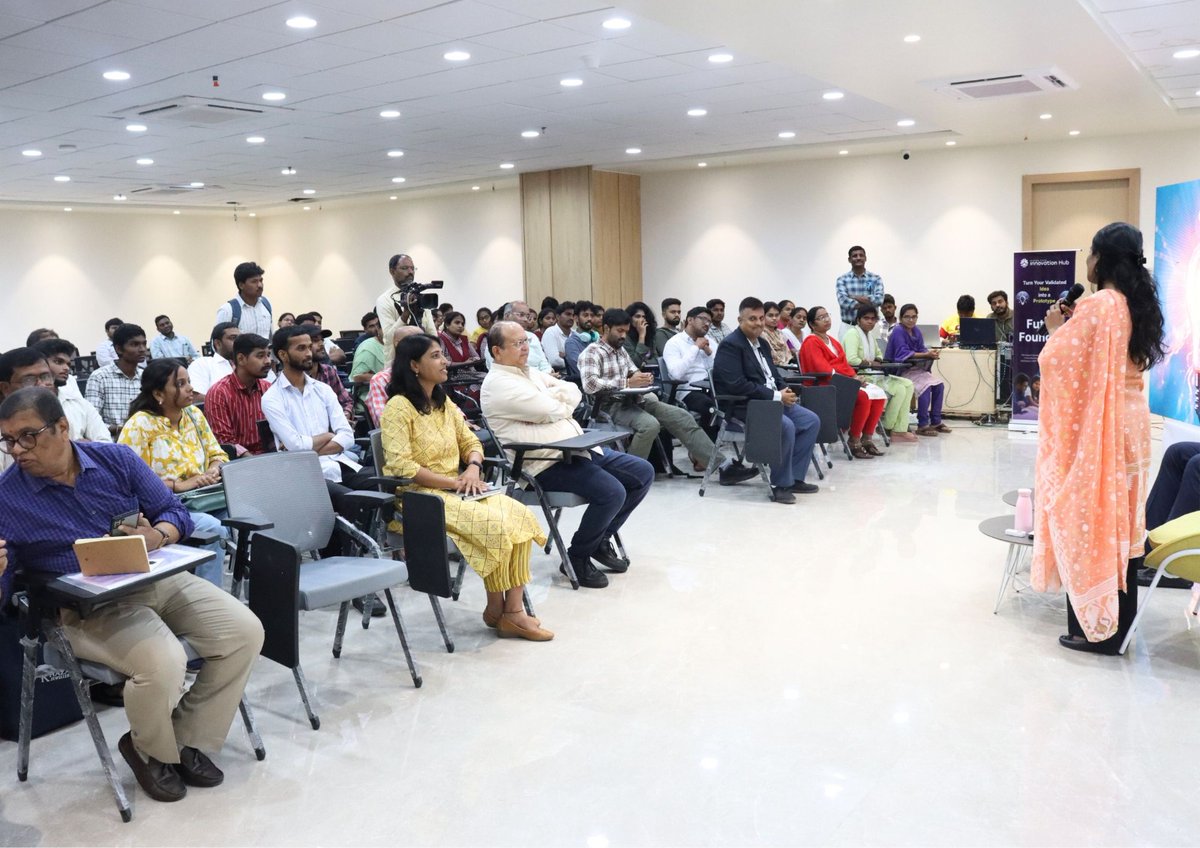 RTIH_AP's tweet image. RTIH launches SPARK! Our flagship 3-day bootcamp guides early-stage innovators in turning ideas into viable concepts.

Over 100 participants joined today! Inaugurated by Shri @SKondapalliOffl,Hon’ble Minister for MSME, Andhra Pradesh. 

Our CEO Smt. @DhatriReddyP,IAS –…