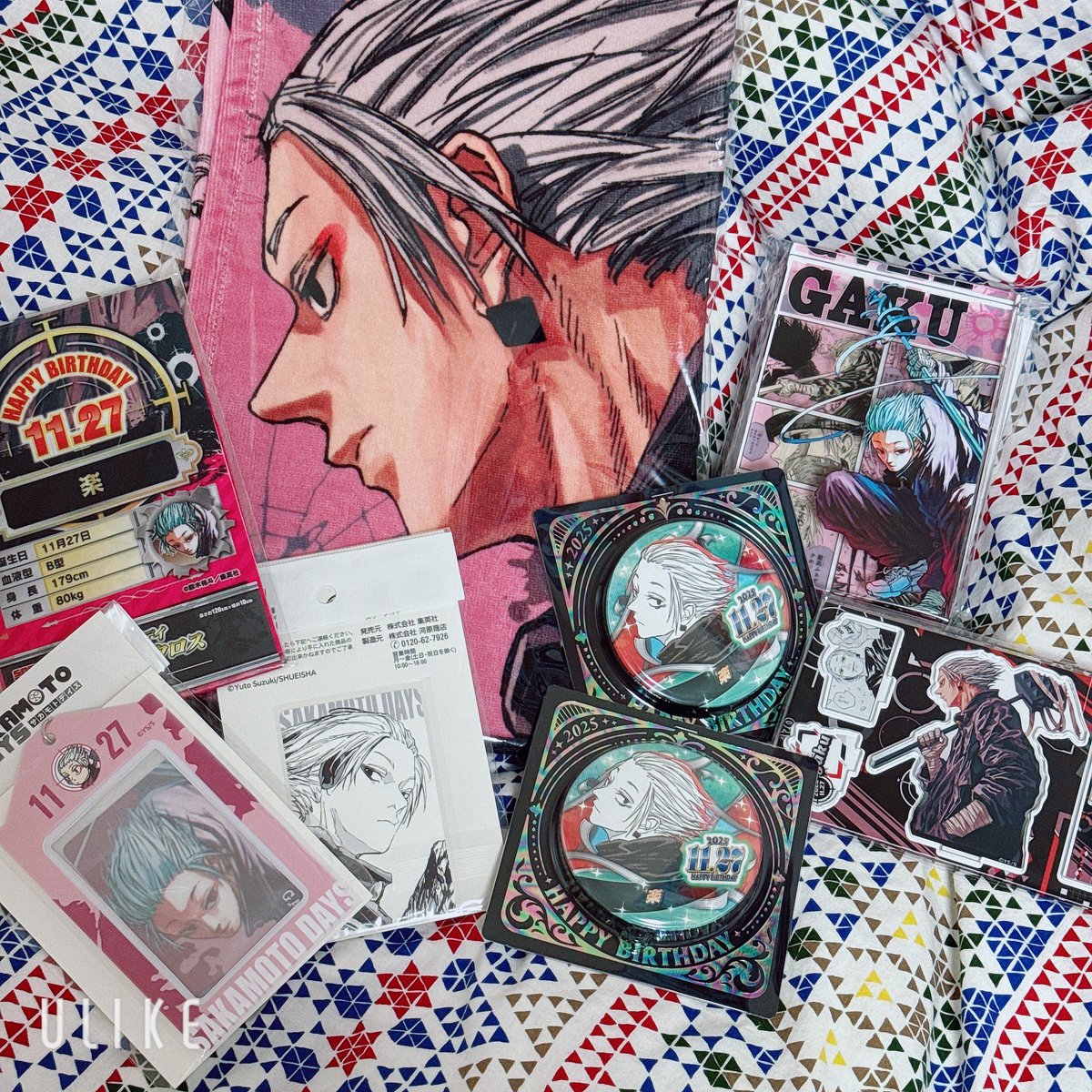 開店の時点まで買うか悩んでたアクリルブロック、レジに行った瞬間に