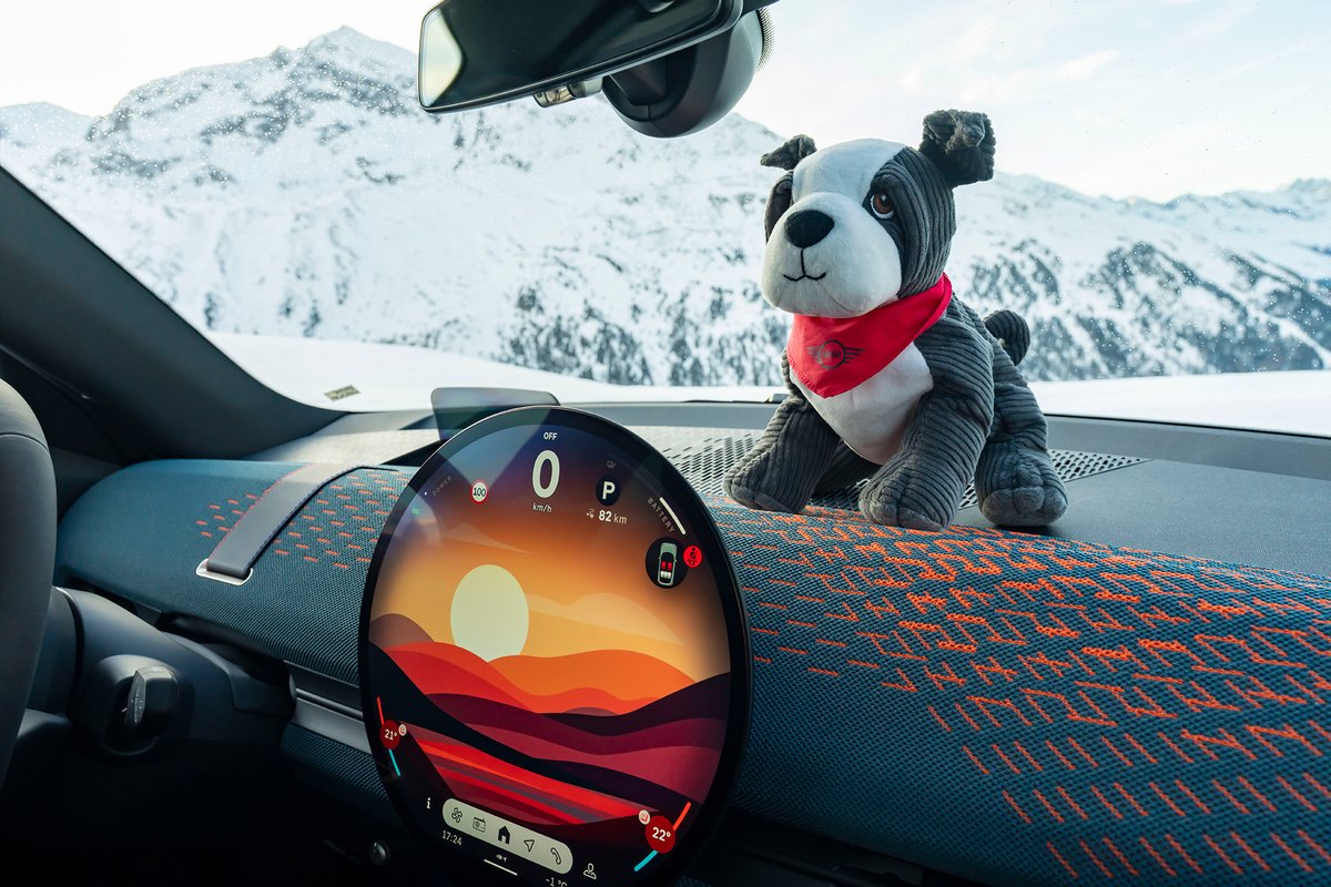 Dro4Cars's tweet image. 🎄⚡The MINI Aceman SE has 218 hp, 0–100 km/h in 7.1s, winter-ready design, and room for every gift. Pair it with the new MINI Lifestyle Collection and hit the holidays in style. 
#MINIAceman #ElectricMINI #MINI #Aceman #DRO4CARS #dro4cars #coffee #tea #hotchocolate