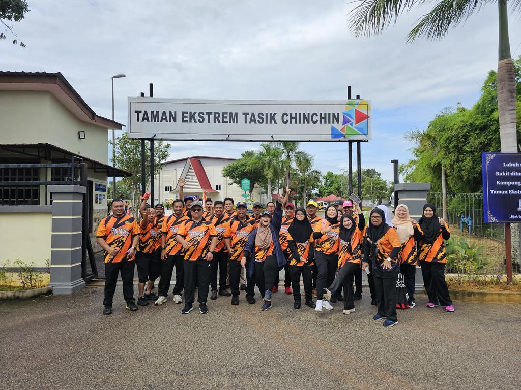 Program Briskwalk Sempena Hari Profesion Teknikal Negara 2025 Peringkat JKR Melaka anjuran Cawangan Perancangan Aset Bersepadu (CPAB) bersama Jkr Daerah Jasin telah berlangsung meriah di Taman Ekstrem Tasik Chin Chin, Jasin.