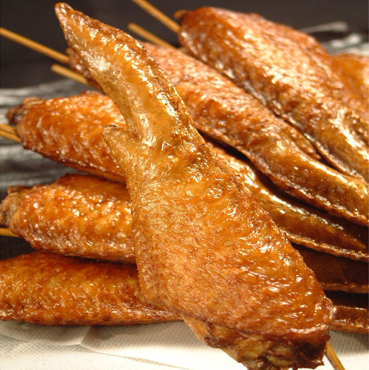 こんばんは！とめ手羽今泉店です！
11月もあと少しで終わりですね🍂
12月からも忘年会などにぜひご利用ください💖
本日もたくさんのご来店お待ちしてます♪
#とめ手羽　#今泉店