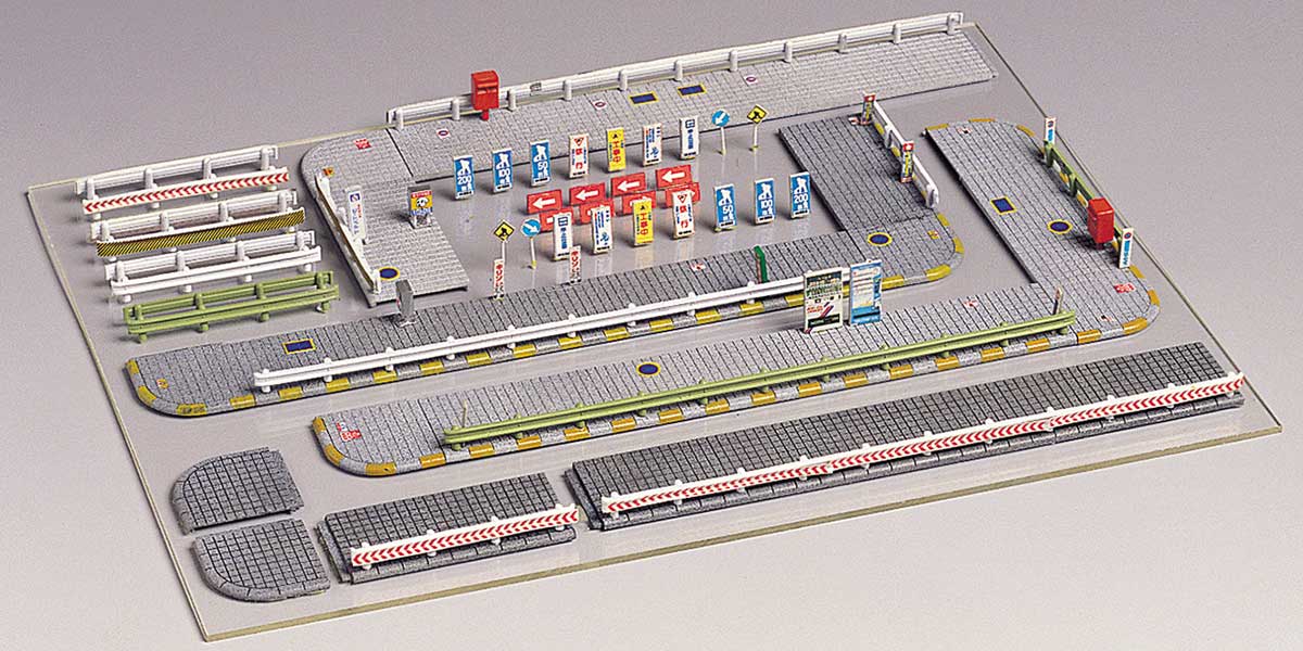 Model_Greenmax's tweet image. 【ベストセラーストラクチャー】 
レイアウト製作のマストアイテム #舗道セット。
ガードレールのほか工事看板も付属します。
組み合わせ次第では画像のような表現も可能です。
品番：2138は未塗装ストラクチャーですので、好きな色で街並みを彩りましょう！
詳細はコチラ↓
greenmax.co.jp/gm-product/213…